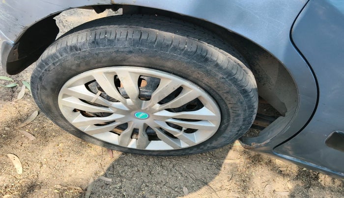 2010 Maruti Wagon R 1.0 VXI, Petrol, Manual, 1,27,422 km, tyre