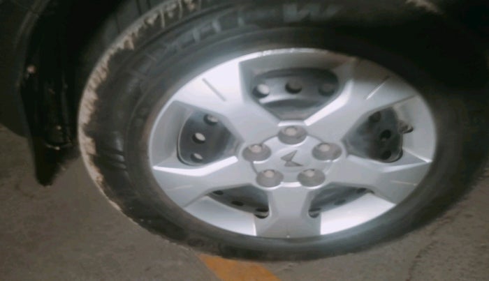 2023 Mahindra XUV300 W6 1.5 DIESEL AMT, Diesel, Automatic, 54,273 km, tyre