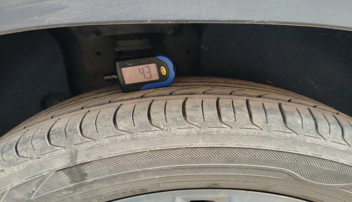 2020 KIA SELTOS HTX 1.5 PETROL, Petrol, Manual, 73,123 km, tyre