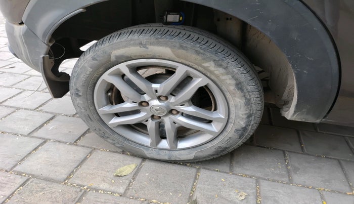 2022 Renault TRIBER RXZ AMT, Petrol, Automatic, 36,888 km, tyre