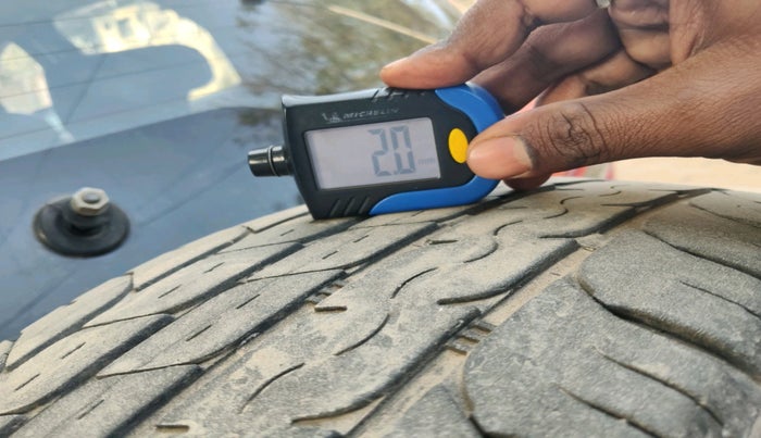 2014 Ford Ecosport TREND 1.5L DIESEL, Diesel, Manual, 1,07,858 km, tyre