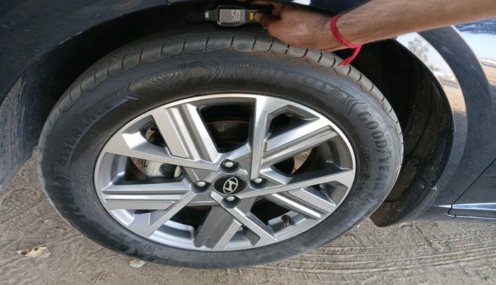 2023 Hyundai Verna SX 1.5 l MPI, Petrol, Manual, 34,137 km, tyre