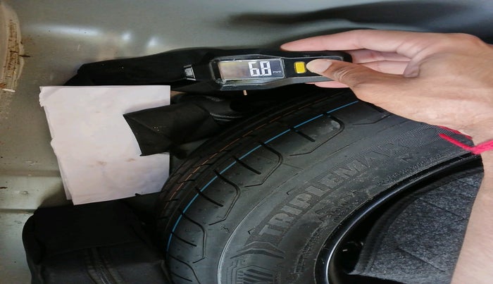 2023 Hyundai Verna SX 1.5 l MPI, Petrol, Manual, 34,137 km, tyre