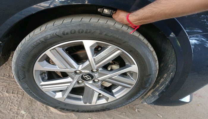 2023 Hyundai Verna SX 1.5 l MPI, Petrol, Manual, 34,137 km, tyre