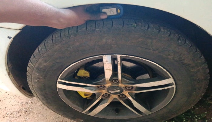 2012 Skoda Rapid ACTIVE 1.6 TDI CR MT, Diesel, Manual, 1,68,757 km, tyre