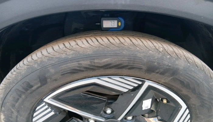 2023 Tata NEXON FEARLESS PURPLE SUNROOF DUAL TONE 1.2 PETROL, Petrol, Manual, 9,360 km, tyre