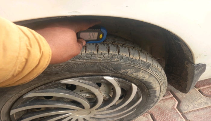 2016 Maruti Wagon R 1.0 LXI CNG, Petrol, Manual, 69,408 km, tyre