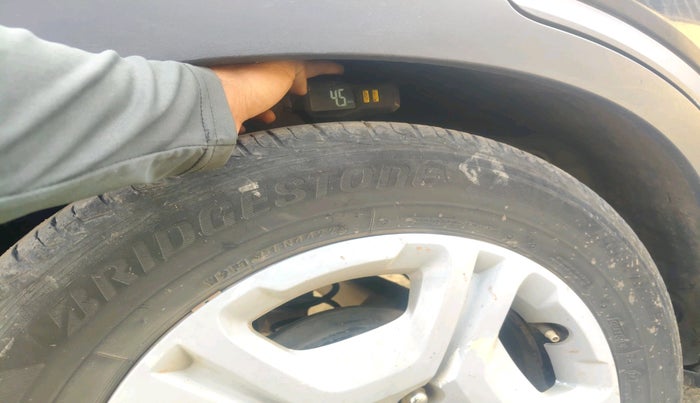 2020 KIA SONET HTK PLUS 1.2, Petrol, Manual, 1,41,808 km, tyre