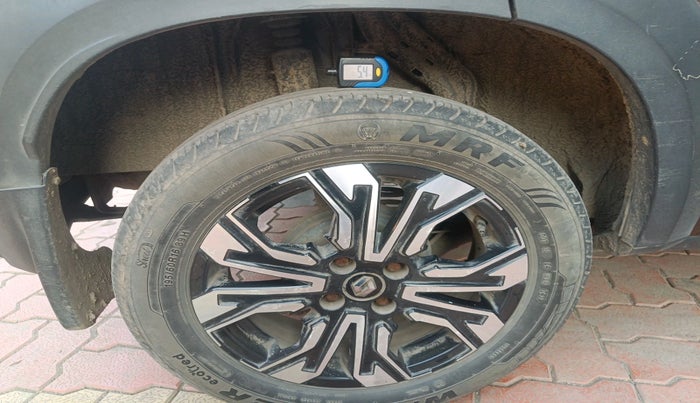 2022 Renault Kiger RXZ MT, Petrol, Manual, 45,252 km, tyre