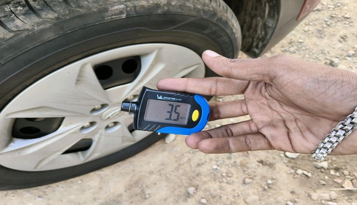 2019 Hyundai Creta E PLUS 1.6 PETROL, Petrol, Manual, 74,407 km, tyre