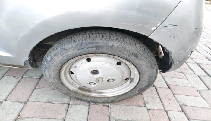 2010 Tata Nano LX, Petrol, Manual, 19,000 km, tyre