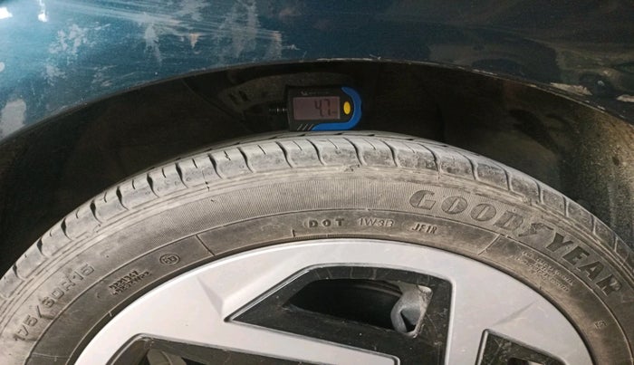 2023 Hyundai GRAND I10 NIOS SPORTZ 1.2 KAPPA VTVT, Petrol, Manual, 35,313 km, tyre