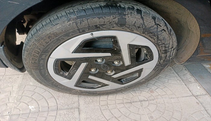 2023 Hyundai GRAND I10 NIOS SPORTZ 1.2 KAPPA VTVT, Petrol, Manual, 35,313 km, tyre