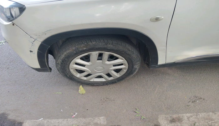 2017 Maruti Vitara Brezza VDI, Diesel, Manual, 77,765 km, tyre