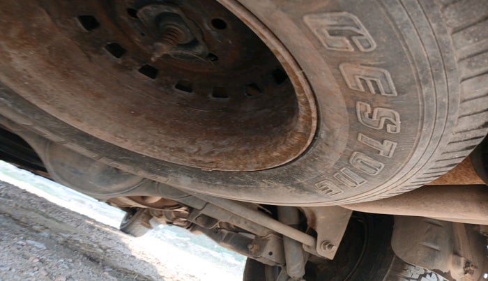 2015 Mahindra Xylo H4 BS IV, Diesel, Manual, 2,12,102 km, tyre