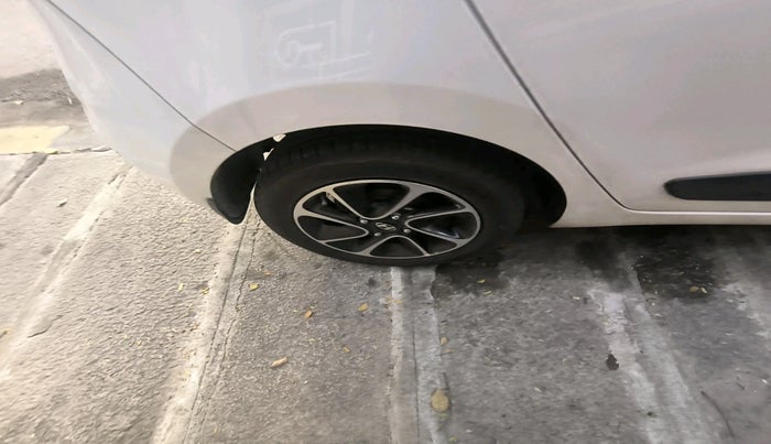 2018 Hyundai Grand i10 SPORTZ AT 1.2 KAPPA VTVT, Petrol, Automatic, 56,260 km, tyre