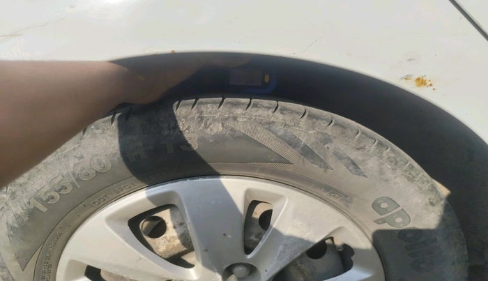 2011 Hyundai i10 ERA 1.1, Petrol, Manual, 1,82,360 km, tyre