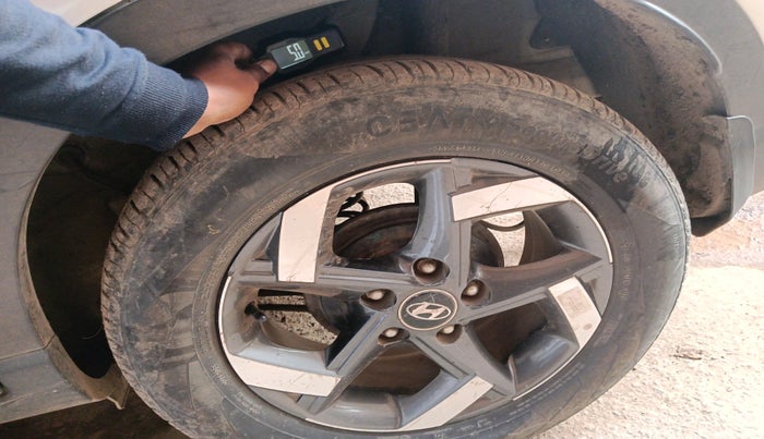 2021 Hyundai VENUE SX 1.0 TURBO, Petrol, Manual, 37,378 km, tyre