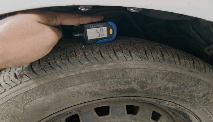 2013 Mahindra Quanto C4, Diesel, Manual, 1,00,000 km, tyre