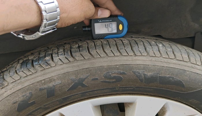 2013 Mahindra Quanto C4, Diesel, Manual, 1,00,000 km, tyre