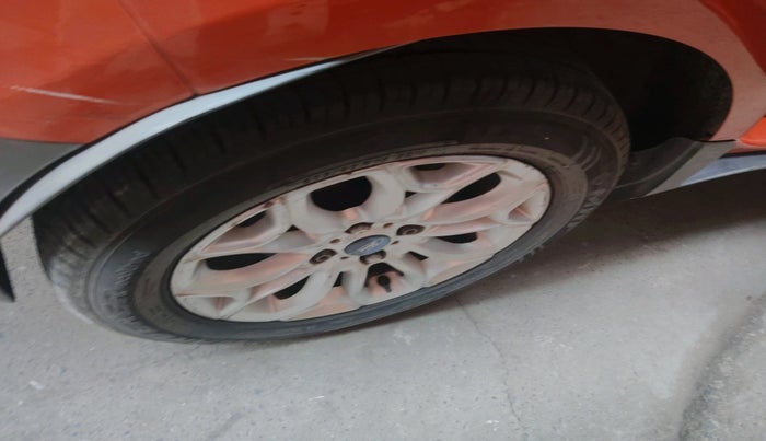 2016 Ford Ecosport TITANIUM 1.5L DIESEL, Diesel, Manual, 69,614 km, tyre