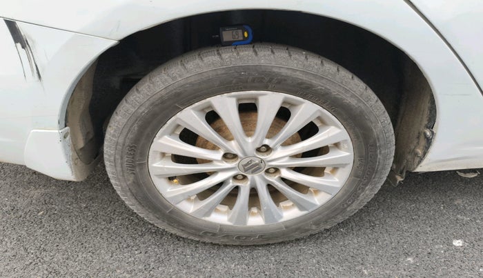 2015 Maruti Ciaz ZDI, Diesel, Manual, 1,23,434 km, tyre