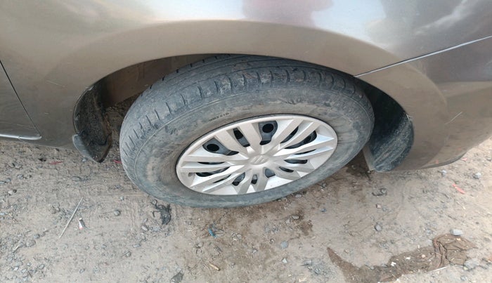 2022 Maruti Dzire VXI, Petrol, Manual, 87,806 km, tyre