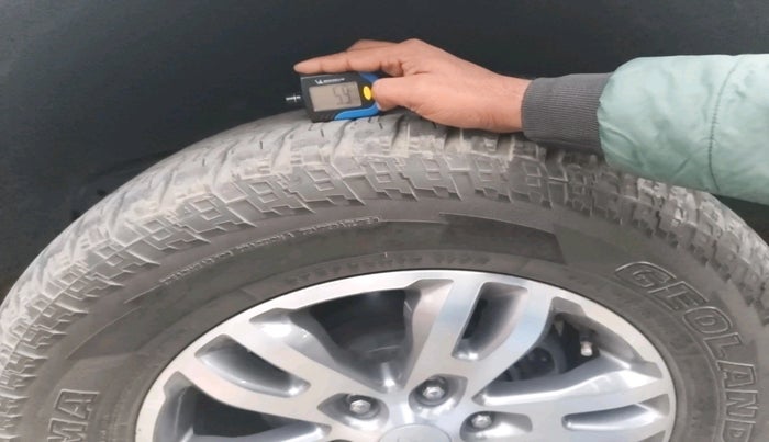 2016 Ford Endeavour TITANIUM 3.2 4X4 AT, Diesel, Automatic, 91,213 km, tyre