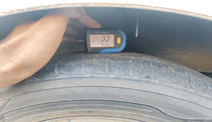 2011 Chevrolet Beat LT PETROL, Petrol, Manual, 1,65,746 km, tyre