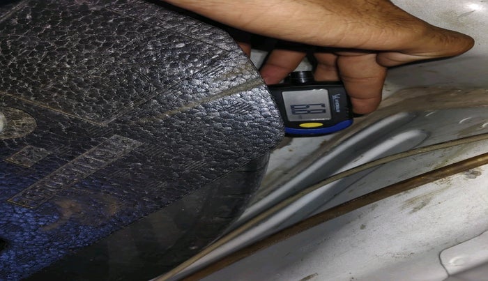 2011 Chevrolet Beat LT PETROL, Petrol, Manual, 1,65,746 km, tyre