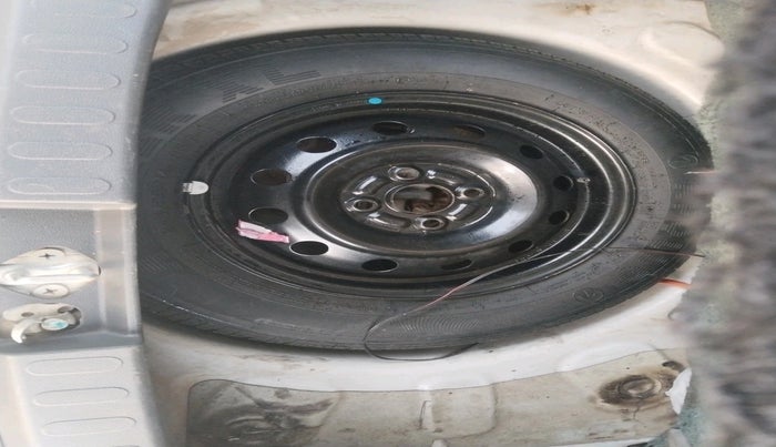 2015 Maruti Ritz VDI, Diesel, Manual, 70,284 km, tyre