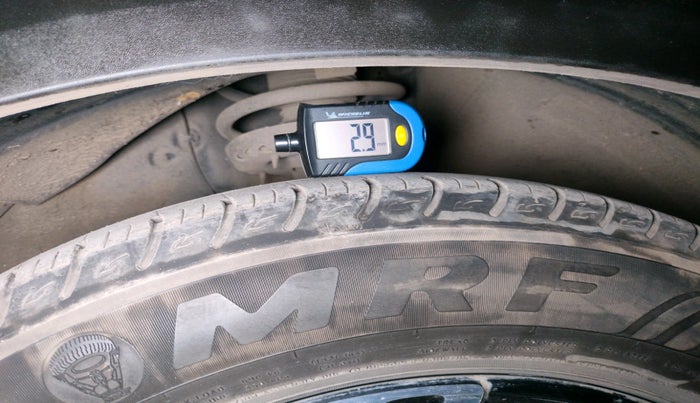 2022 KIA CARENS LUXURY PLUS 1.5 DIESEL 6 STR, Diesel, Manual, 31,127 km, tyre