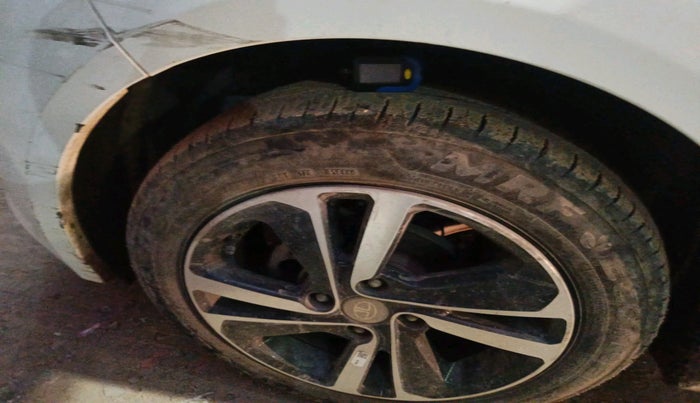 2023 Tata ALTROZ XZ PETROL, Petrol, Manual, 9,434 km, tyre