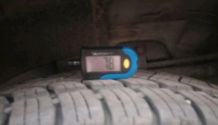 2016 Mahindra XUV500 W8, Diesel, Manual, 1,27,400 km, tyre