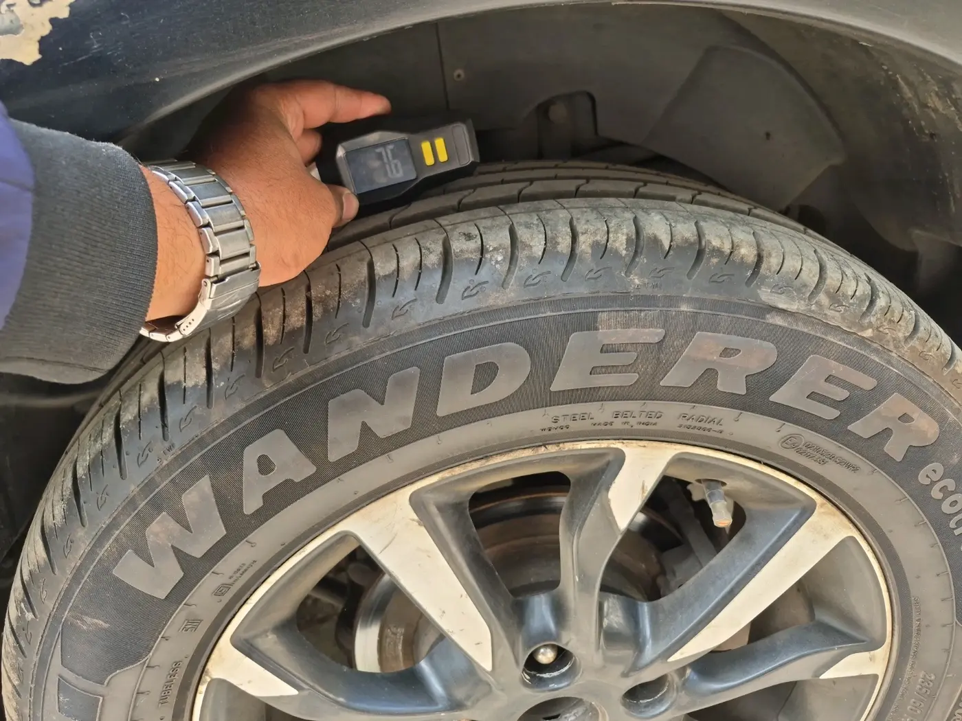 2020 Mahindra XUV500 W11, Diesel, Manual, 68,106 km, tyre