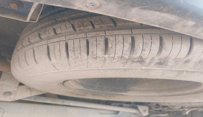 2020 Tata Harrier XZA 2.0L DUAL TONE, Diesel, Automatic, 96,500 km, tyre