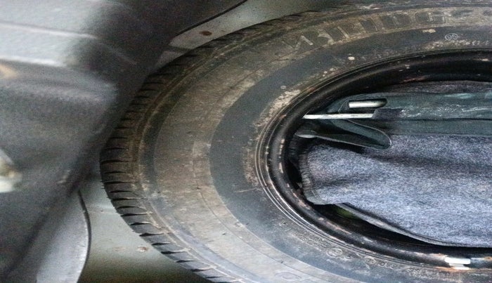 2017 Hyundai Elite i20 MAGNA 1.2, Petrol, Manual, 75,897 km, tyre