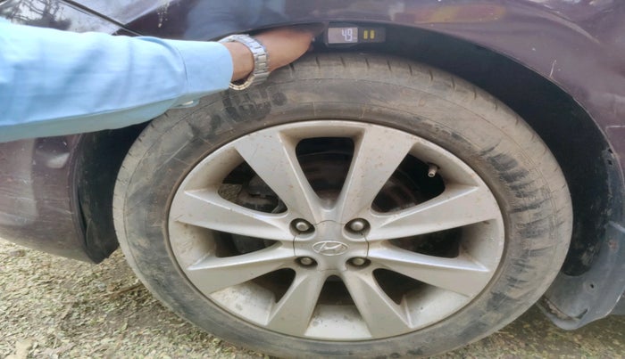 2012 Hyundai Verna FLUIDIC 1.6 CRDI SX AT, Diesel, Automatic, 1,04,002 km, tyre