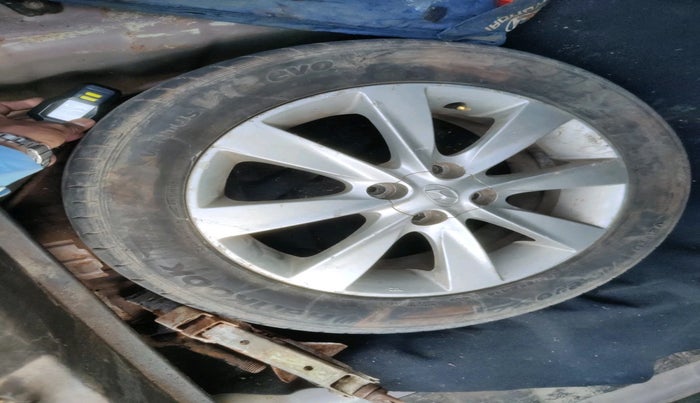 2012 Hyundai Verna FLUIDIC 1.6 CRDI SX AT, Diesel, Automatic, 1,04,002 km, tyre