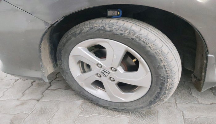 2016 Honda City 1.5L I-VTEC VX (O) MT, Petrol, Manual, 1,55,892 km, tyre