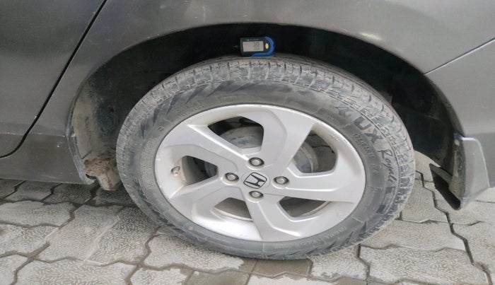 2016 Honda City 1.5L I-VTEC VX (O) MT, Petrol, Manual, 1,55,892 km, tyre