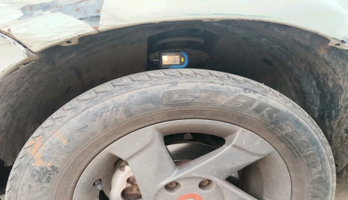 2015 Renault Duster 85 PS RXL DIESEL EXPLORE LE, Diesel, Manual, 10,000 km, tyre