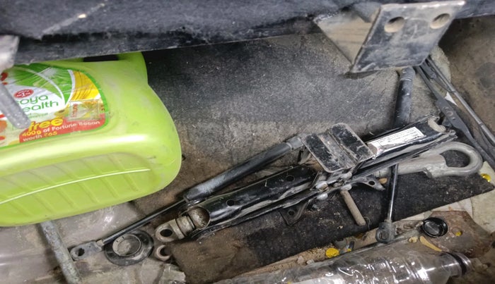 2017 Tata TIGOR XT PETROL, Petrol, Manual, 73,427 km, tyre