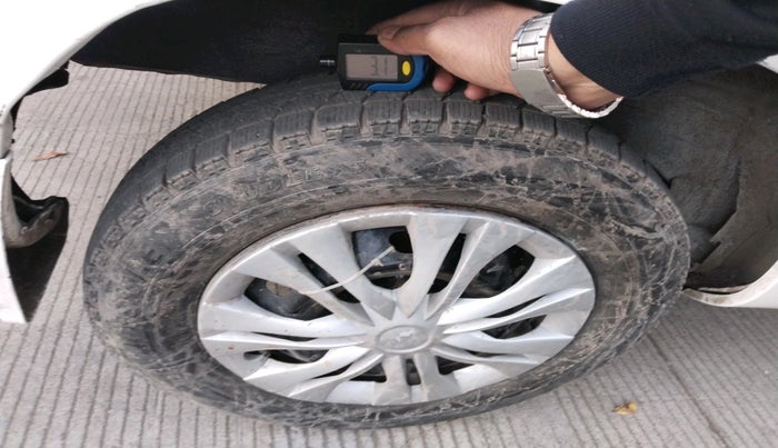 2016 Renault Kwid RXT 0.8, Petrol, Manual, 71,087 km, tyre