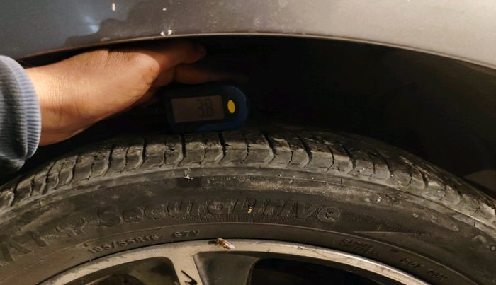 2015 Maruti Ciaz VXI+AT, Petrol, Automatic, 1,30,475 km, tyre