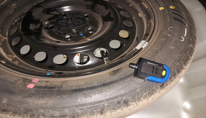 2024 Maruti BREZZA ZXI + SMART HYBRID, Petrol, Manual, 58,005 km, tyre