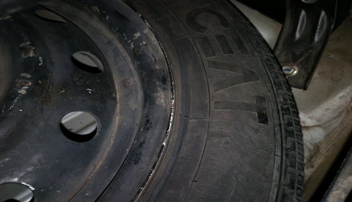 2018 Maruti Wagon R 1.0 LXI CNG, Petrol, Manual, 1,11,980 km, tyre