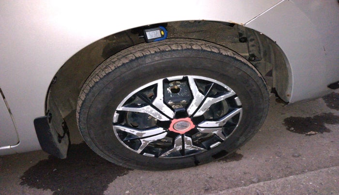 2018 Maruti Wagon R 1.0 LXI CNG, Petrol, Manual, 1,11,980 km, tyre