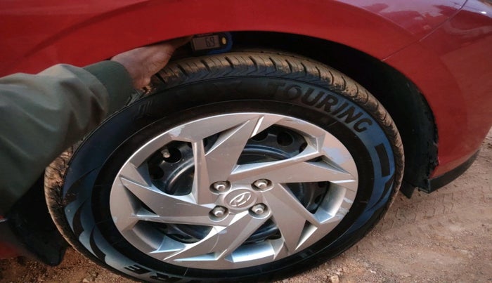 2020 Hyundai NEW I20 MAGNA 1.2 MT, Petrol, Manual, 39,599 km, tyre