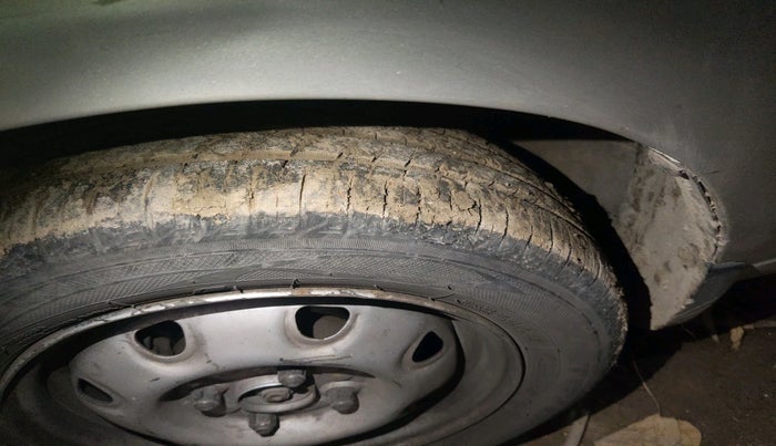 2011 Maruti Alto K10 LXI, Petrol, Manual, 77,406 km, tyre